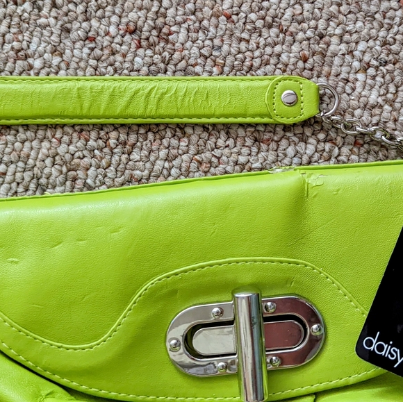 NWT Daisy Fuentes Clutch - Picture 5 of 6
